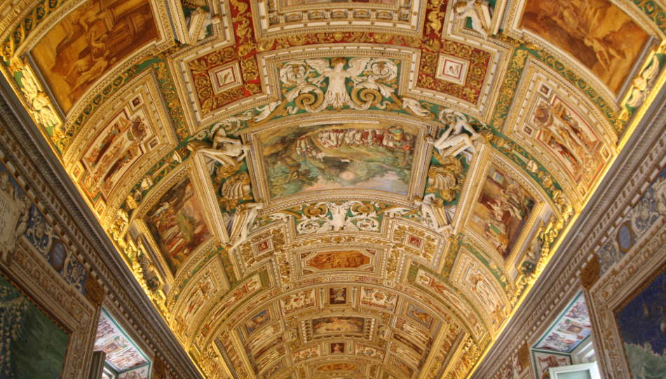 Interno dei Musei Vaticani a Roma